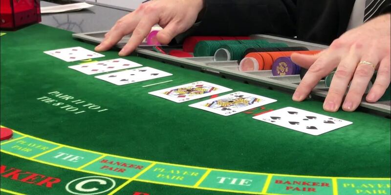 Quy định rút thêm lá bài thứ 3 cho Baccarat trực tuyến